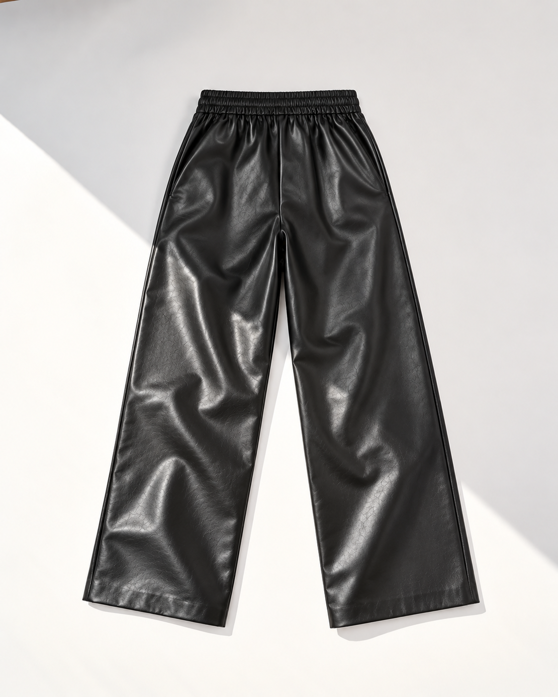 Noiré Leather Set (Black)